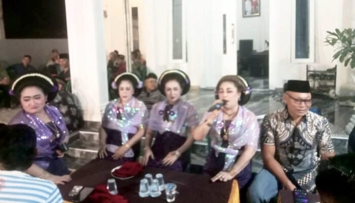 Tradisi Sedekah Bumi Kepohkidul Bojonegoro Kembali Digelar, Tayub Jadi Sorotan