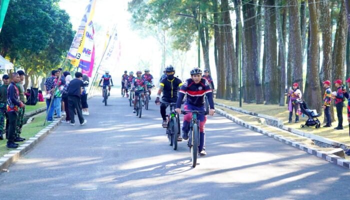 Fun Bike HUT Brigif 18 Diserbu Peserta, UMKM hingga Doorprize Jadi Daya Tarik
