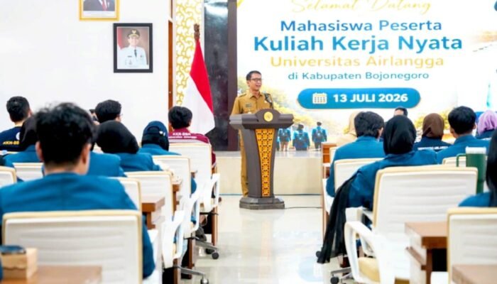 Setyo Wahono Ajak Mahasiswa Unair Jadi Agen Perubahan di Desa Bojonegoro
