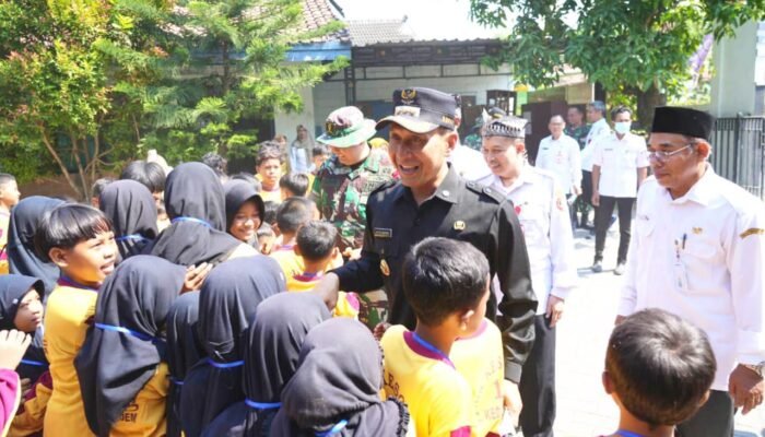 Bupati Bojonegoro Wahono Resmikan TMMD 129, Kesongo Jadi Prioritas Pembangunan