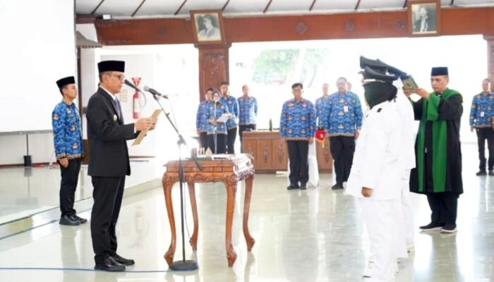 Pelantikan Kades PAW Bojonegoro, Bupati Tekankan Disiplin dan Kolaborasi