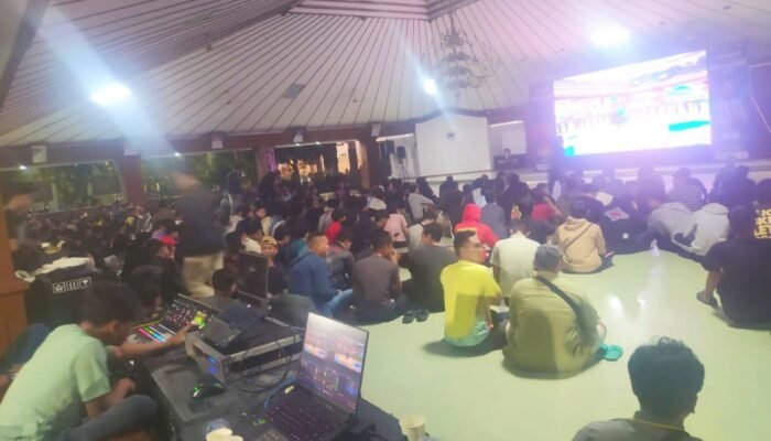 Bola Gembira Bojonegoro Sukses, Nobar Final Piala Dunia Dipenuhi Hadiah dan Hiburan