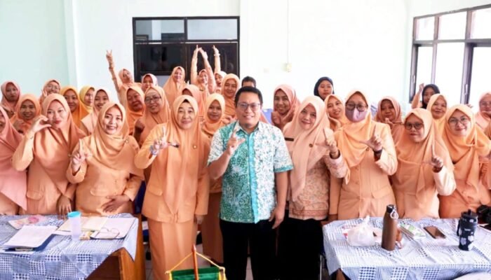 Bahaya Konten Negatif Mengintai, Dinkominfo Bojonegoro Bekali Orang Tua dengan Literasi Digital