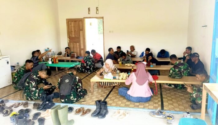 Omzet Pedagang Naik, Kehadiran Satgas TMMD 129 Bojonegoro Hidupkan UMKM Desa Kesongo