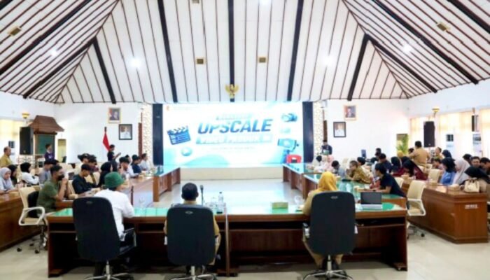 Modal Ponsel, Wirausaha Muda Bojonegoro Diajari Bikin Konten yang Menjual