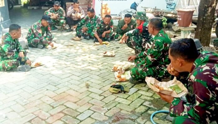 Di Balik Pembangunan TMMD 129 Bojonegoro, Ada Momen Hangat Satgas Makan Bersama