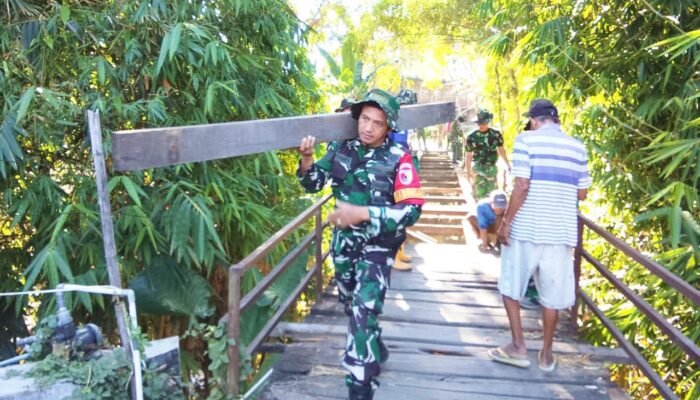 TMMD 129 Bojonegoro: Babinsa dan Warga Kompak Bangun Jembatan Desa