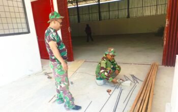 Aksi Serma Juni di Lokasi TMMD Bojonegoro Jadi Bukti Keseriusan Bangun Fasilitas Warga