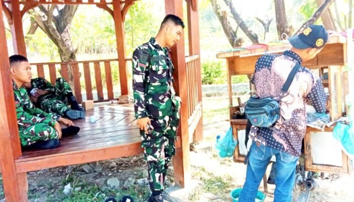 Kehadiran Satgas TMMD 129 Bojonegoro Hidupkan Ekonomi Desa, Bakso Pak Sholeh Diserbu