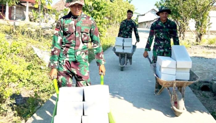 Bukan Alat Berat, Gerobak Sorong Percepat Pembangunan TMMD Bojonegoro