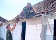 TMMD 129 Bojonegoro Bangun Rumah Mbah Samijan, TNI Tetap Semangat di Bawah Terik