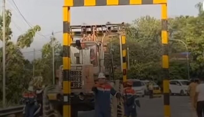 Portal Jembatan Luwihaji Sempat Dibuka, Kadinas PU Bojonegoro: Ada Pertimbagan Teknis