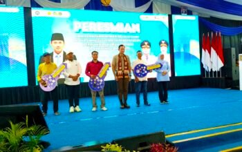 166 Rumah Baru Berdiri di Gresik, Menko AHY: Negara Hadir untuk Rakyat img 20260801 wa0062