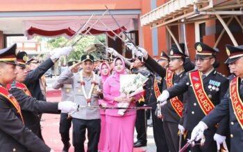 Tradisi Pedang Pora Sambut Kapolres Baru Kudus img 20260802 wa0005