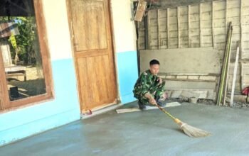 Rahasia Finishing Rumah TMMD Bojonegoro, Sapu Lidi Jadi Andalan