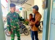 TMMD 129 Bojonegoro Bangun Kedekatan dengan Warga, Momen Prajurit Gendong Balita Viral