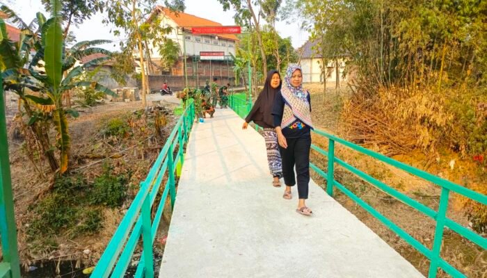 TMMD Bojonegoro ke-129 Tuntaskan Jembatan Brang Etan, Warga Lega