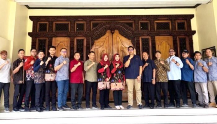 40 Perajin Batik Bojonegoro Dapat Angin Segar dari Kolaborasi Ini