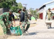 Jelang Berakhir, Satgas TMMD 129 Bojonegoro Gotong Royong Bersihkan Rest Area Kesongo