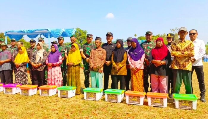 TMMD 129 Bojonegoro Ditutup, Warga Kesongo Kebagian Sembako