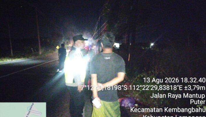 Kebakaran Tebu Mengamuk, Polisi dan Damkar Lamongan Bergerak Cepat