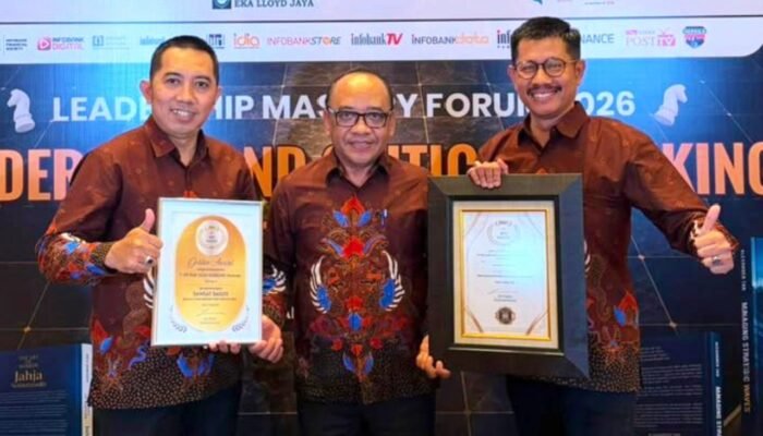 BPR Bank Daerah Bojonegoro Kembali Bawa Pulang Penghargaan Nasional