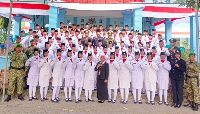 Camat Kedungadem Bojonegoro Kukuhkan 71 Paskibraka, Misi Besar Menanti