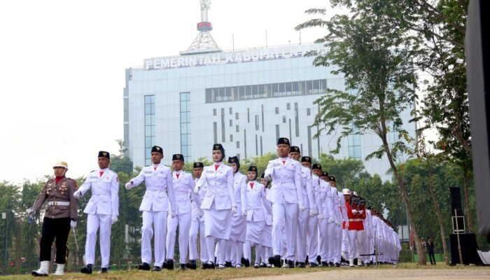 186 Taruna Turun ke Jalan, Marching Band Gemantara Curi Perhatian Warga Bojonegoro