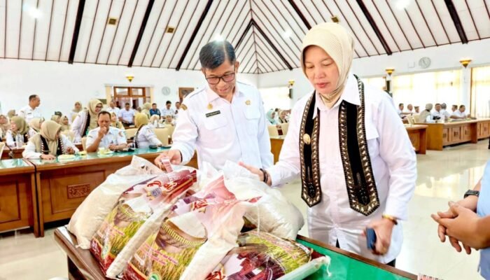 ASN Bojonegoro Diajak Borong Beras Lokal, Ada Target 15 Kg per Bulan