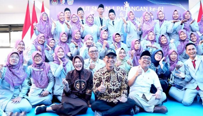 Pratikno Resmikan Gedung Baru SMPN 1 Padangan Bojonegoro, Pesannya Bikin Siswa Terdiam