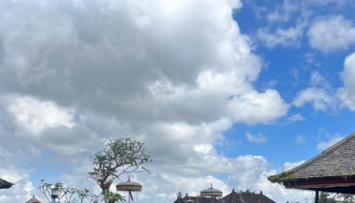 Bojonegoro Cerah Seharian, Suhu Siang Bikin Gerah