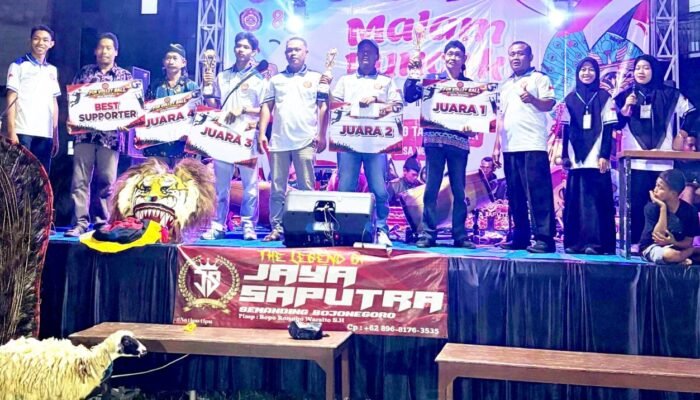 Final Voli Ngampel Kapas Bojonegoro Memanas, RT 03 Keluar sebagai Juara