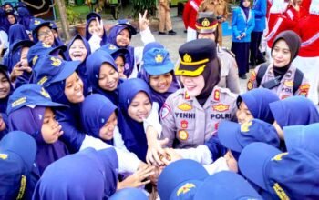 Polwan Goes To School di Bojonegoro, Siswa Dapat Pesan Ini