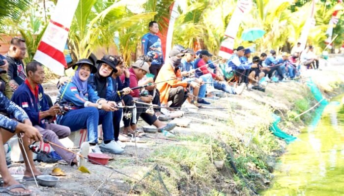 Keseruan Lomba Mancing Kartikmas Kapolres Bojonegoro: Wabup Nurul Azizah Strike Dua Kali