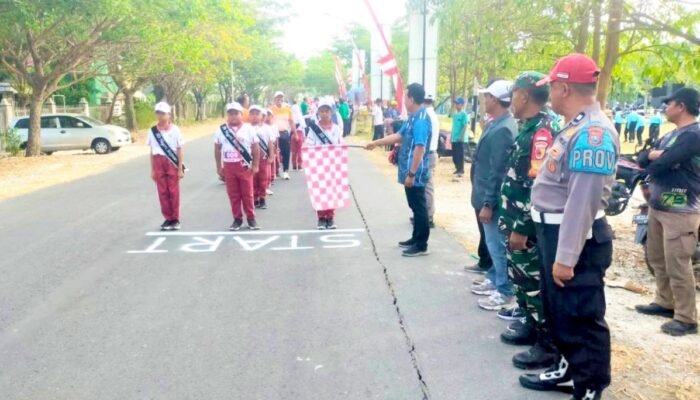 Polsek Kepohbaru Bojonegoro Pastikan Lomba Gerak Jalan SD MI Aman