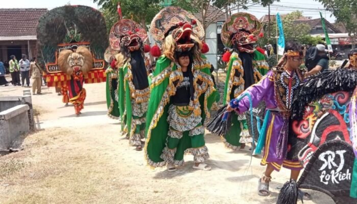 43 Grup Turun ke Jalan, Megale Carnival Meriahkan HUT RI ke-81 di Bojonegoro