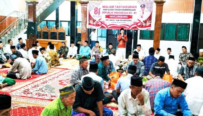 Malam Tasyakuran di Desa Lengkong Bojonegoro: Kapolsek Balen Ingatkan Warga Waspada Hoaks