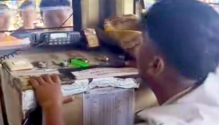 Palang Tak Turun saat Kereta Melintas, Warga Pekalongan Murka hingga Pecahkan Kaca
