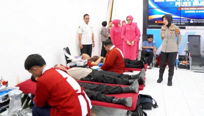 Hari Jadi Polwan ke-78, Polres Bojonegoro Kumpulkan 87 Kantong Darah