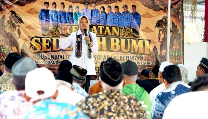 Sedekah Bumi Sidodadi Bojonegoro: Tradisi, Doa dan Gunungan Hasil Bumi