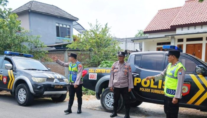 Cegah Kejahatan Malam, Polisi Kanor dan Sumberrejo Bojonegoro Bertemu di Perbatasan