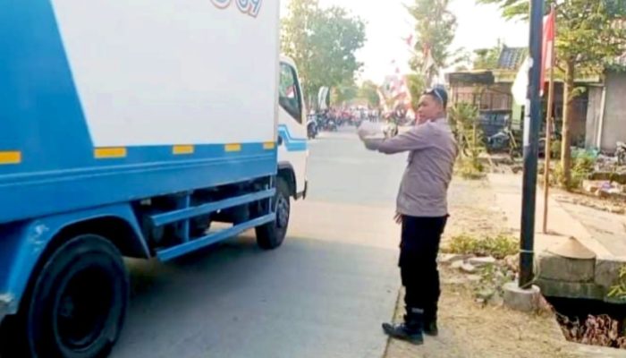 Polisi Hadir di Jalur Ngasem-Dander Bojonegoro, Warga Dihimbau Tetap Waspada