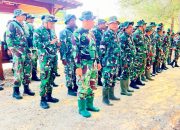 110 Orang Bergerak Bersihkan Pantai Joko Mursodo Lamongan