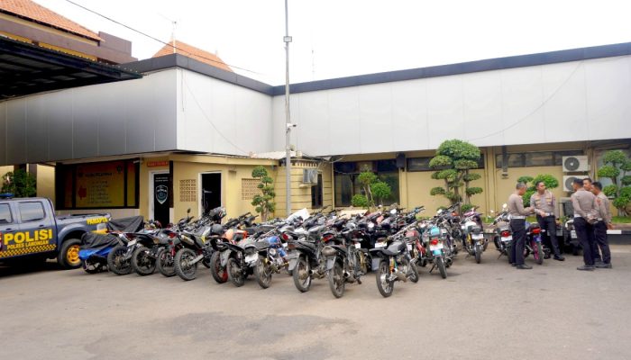 Knalpot Brong Diburu, 48 Motor Diamankan Polres Lamongan