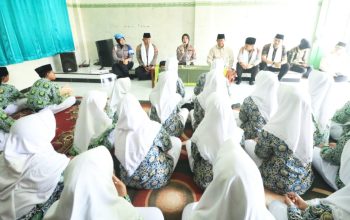 Kapolres Bojonegoro Blusukan ke Ponpes, Soroti Bahaya Kenakalan Remaja