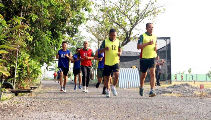 Kodim 0812 Lamongan Tes Kebugaran Personel, Renang 50 Meter Jadi Bagian Ujian