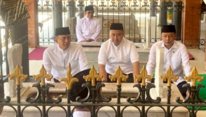 Ziarah ke Makam Raden Kandjeng Sumantri, Ini Harapan untuk Bojonegoro