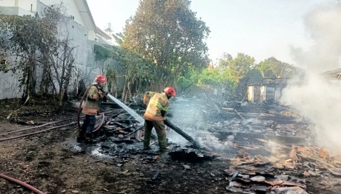 Rumah Warga Banjarejo Bojonegoro Ludes Terbakar, Damkar Berjuang 2 Jam Lebih