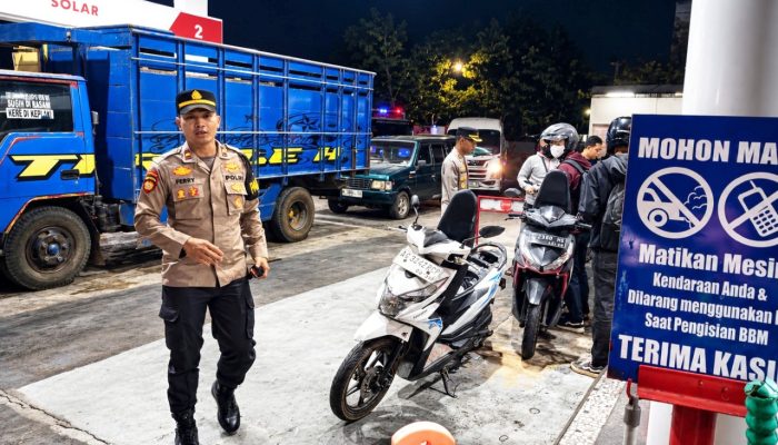 Cegah Antrian Panjang, Polres Malang Sidak SPBU