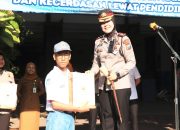 Polisi Masuk Sekolah, Pelajar Bojonegoro Diajak Lebih Sadar Hukum